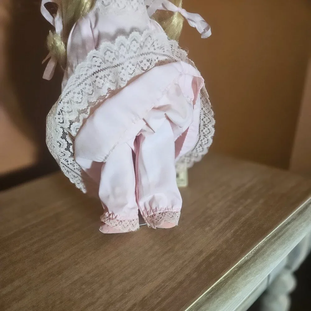BRADLEY DOLL, VINTAGE 1980S